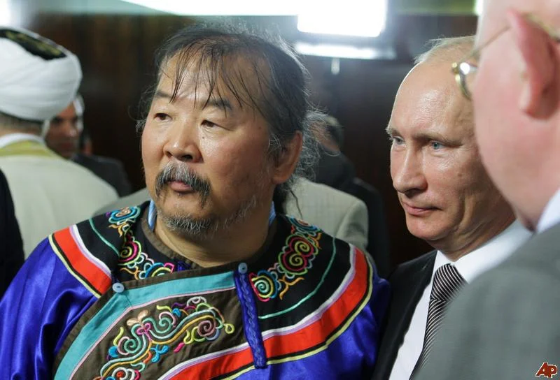 vladimir-putin-pavel-sulyandziga-2011-7-20-1-51-13